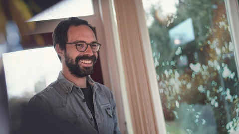 Portrait eines lächelnden Mannes